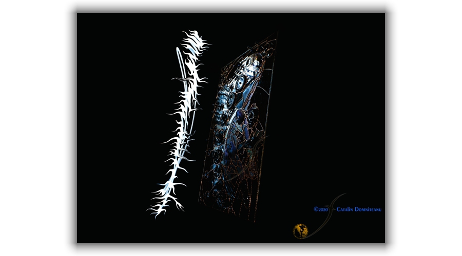 basorelief de artă contemporană în sticlă și metal